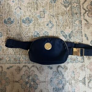 Lilly Pulitzer Navy Crossbody Belt Bag with Gold Medallion